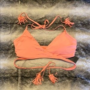 Abercrombie bikini top NWT